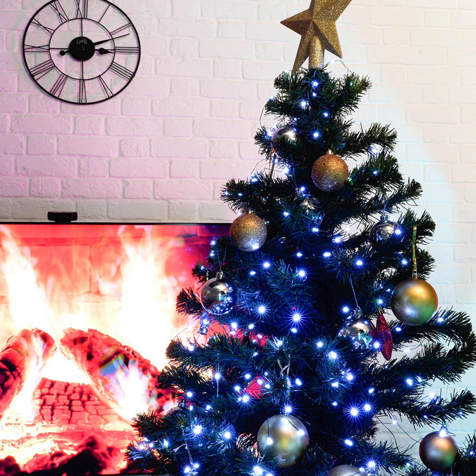 Светодиодная гирлянда CL583 линейная Роса (на проволоке) 5000К c питанием от сети 220V 20м Feron