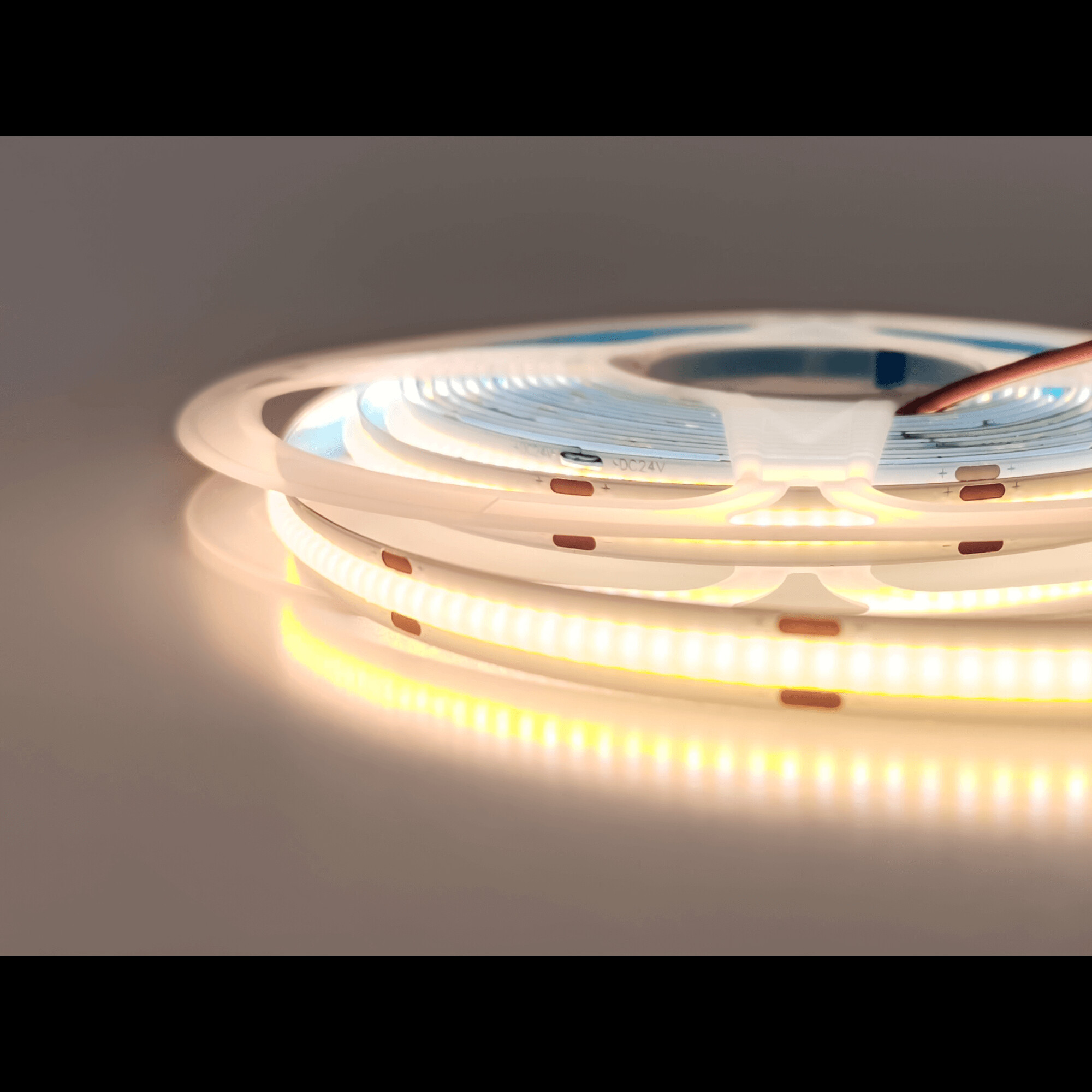 Нейтральный белый 24В IP20 6Вт/м 320 LED/м SWG-COB320-24-6-NW