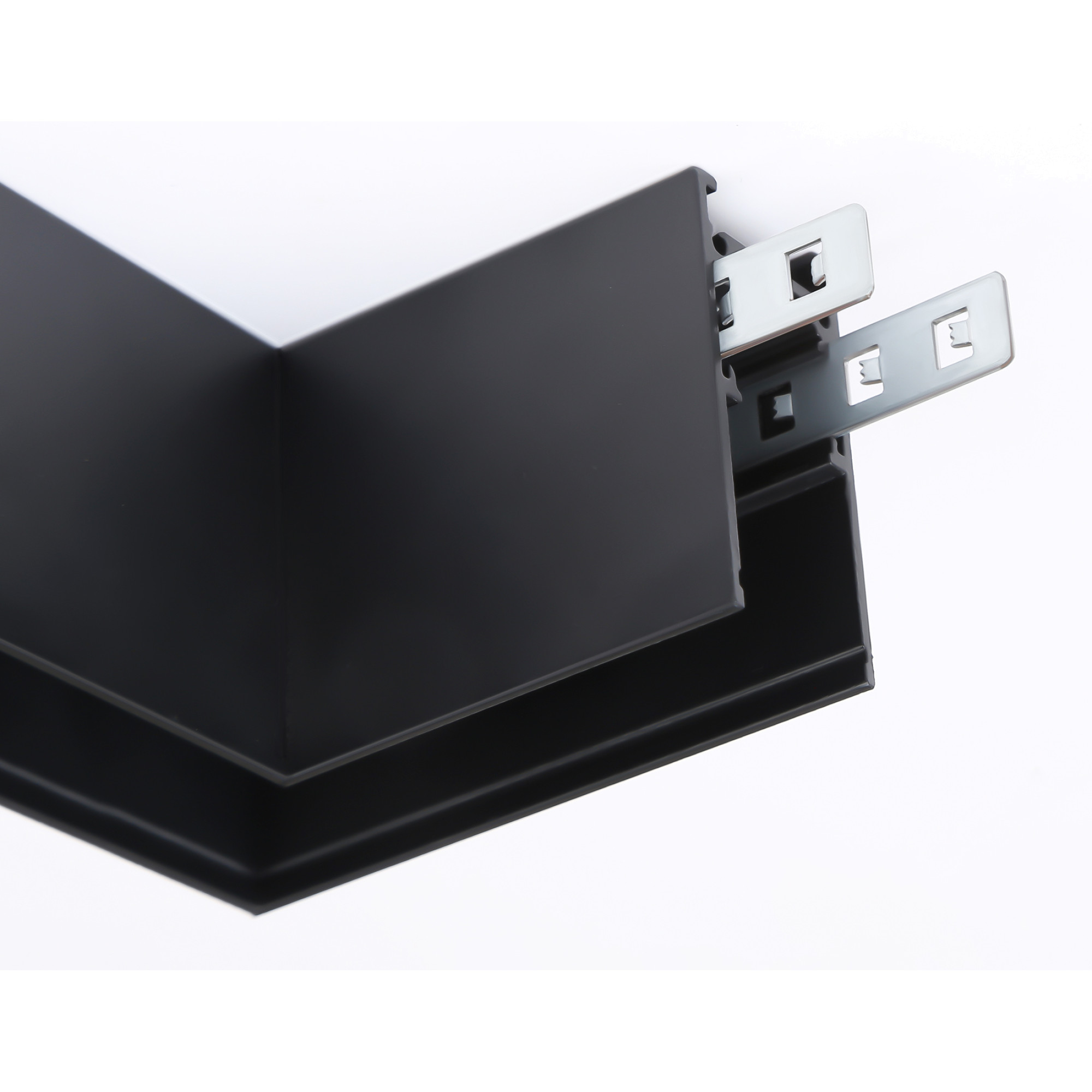 Коннектор угловой для накладного шинопровода Magnetic GL3372 BK черный Ambrella light