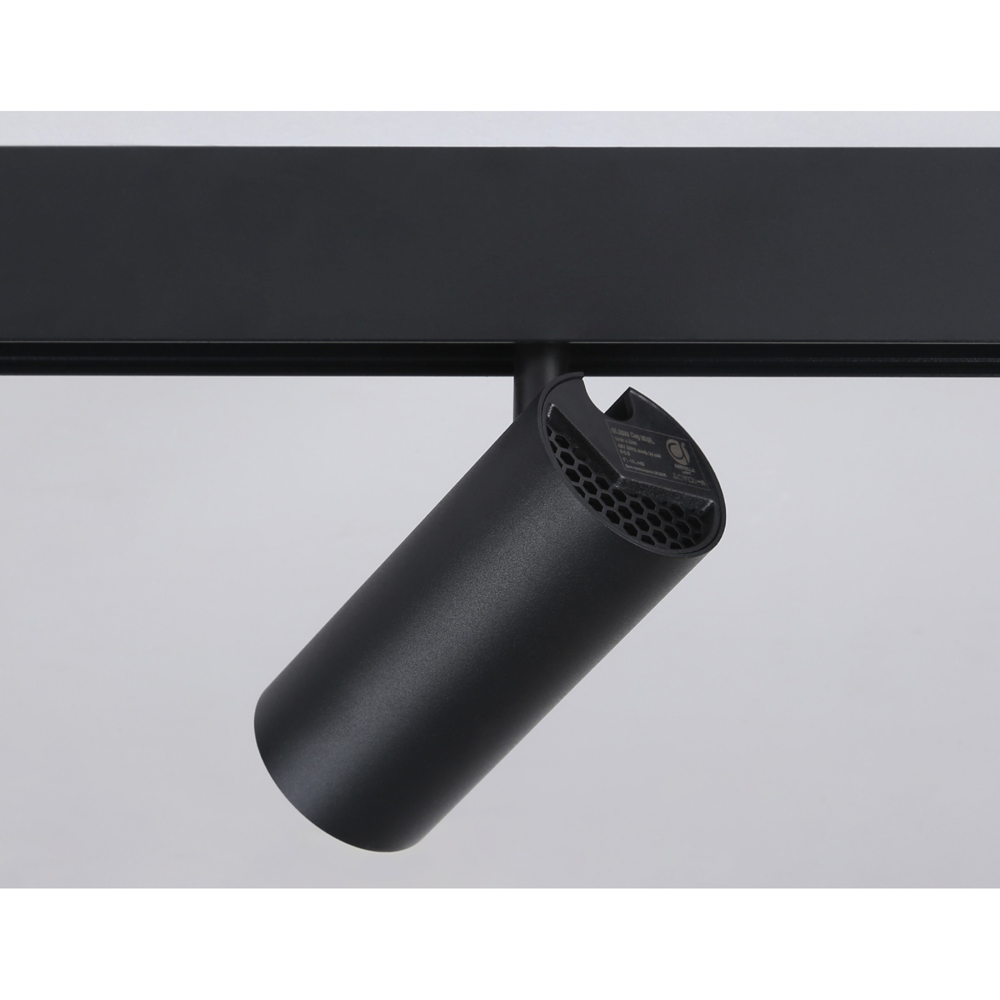 Светильник светодиодный трековый для шинопровода Magnetic GL3833 BK черный IP20 15W 4200K 48V 24° A 