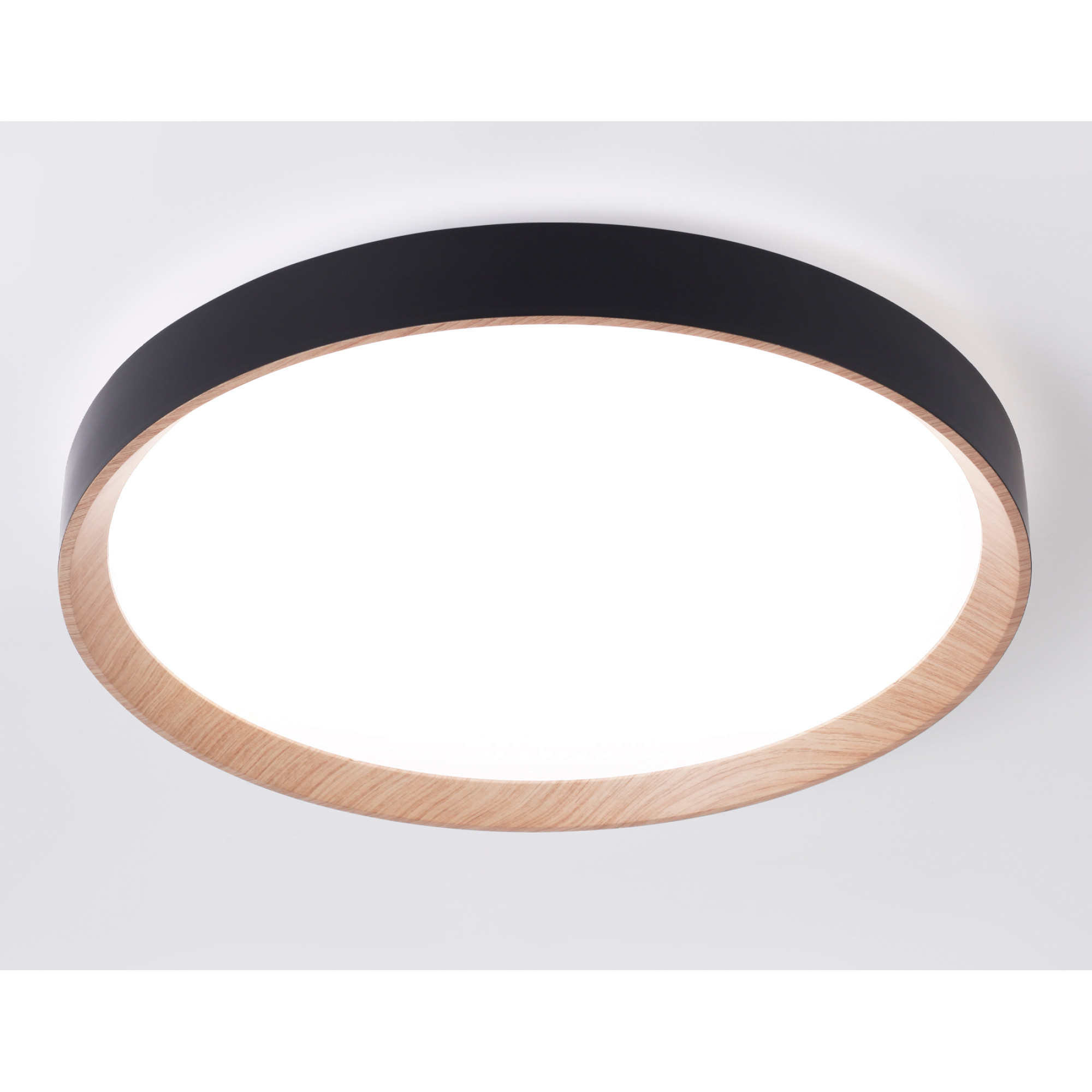 Потолочный светильник черный/светлое дерево IP20 60W D490*80 (ПДУ ИК) Ambrella light