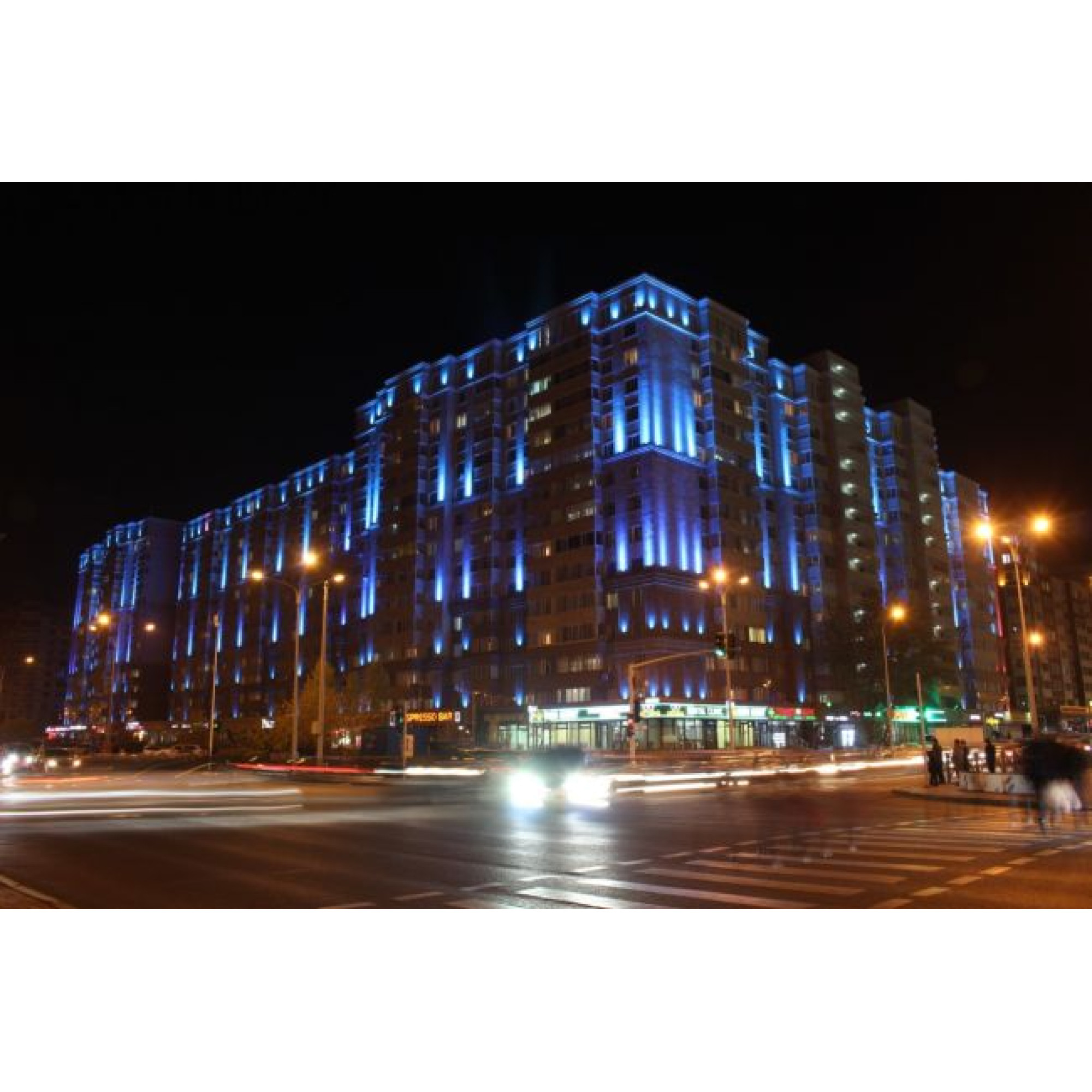 Прожектор архитектурный LEDimpress FR318B-CW