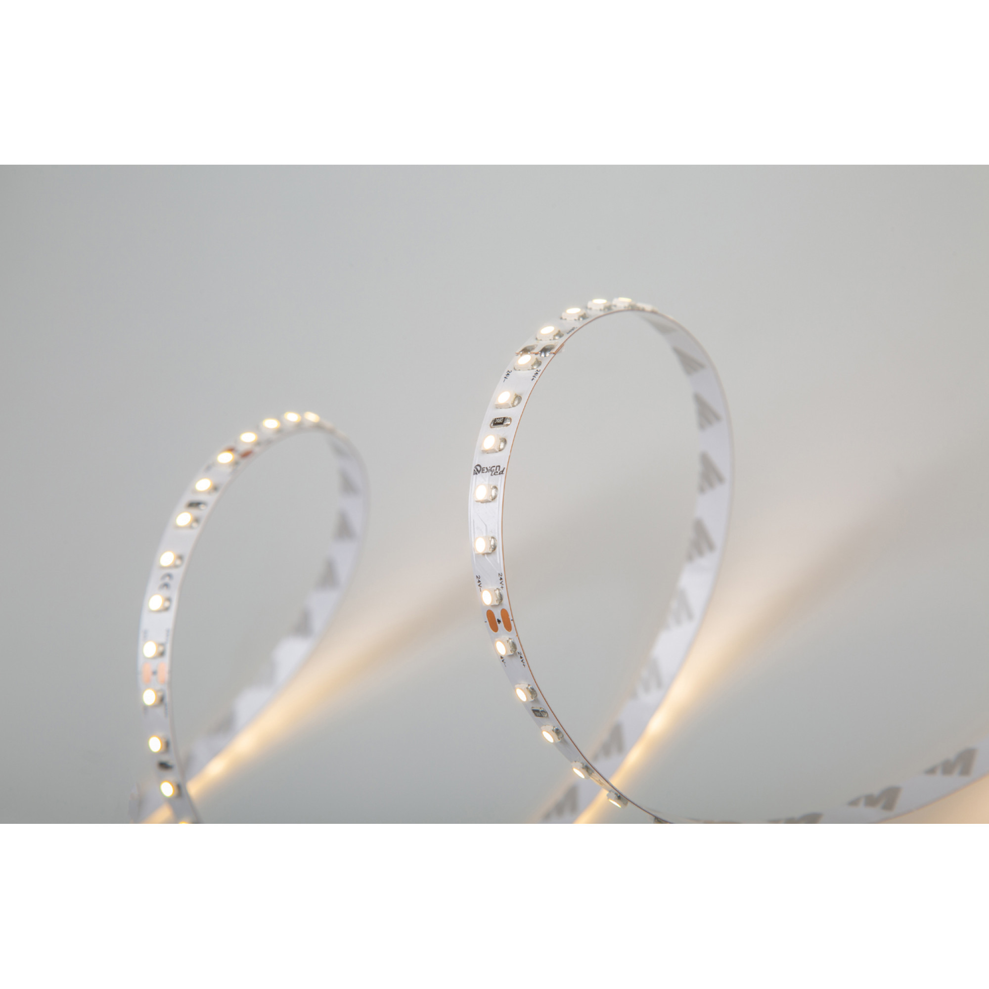 Лента светодиодная LUX3528 120LED/м 9,6Вт/м 24В IP33 Цвет:Теплый белый (3000K) (1метр) SWG