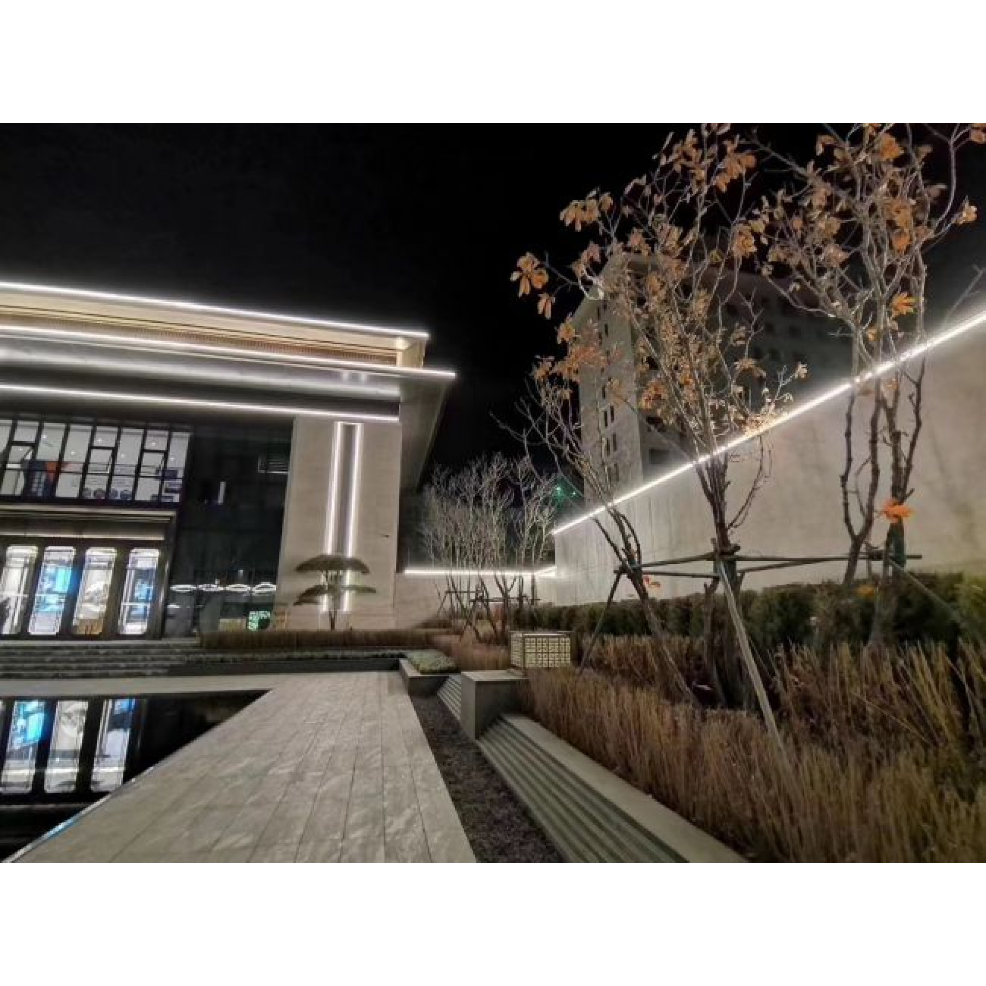 Светильник линейный архитектурный NH10 24В 10Вт 4000K SMD2835 48Д IP65 1м SignImpress