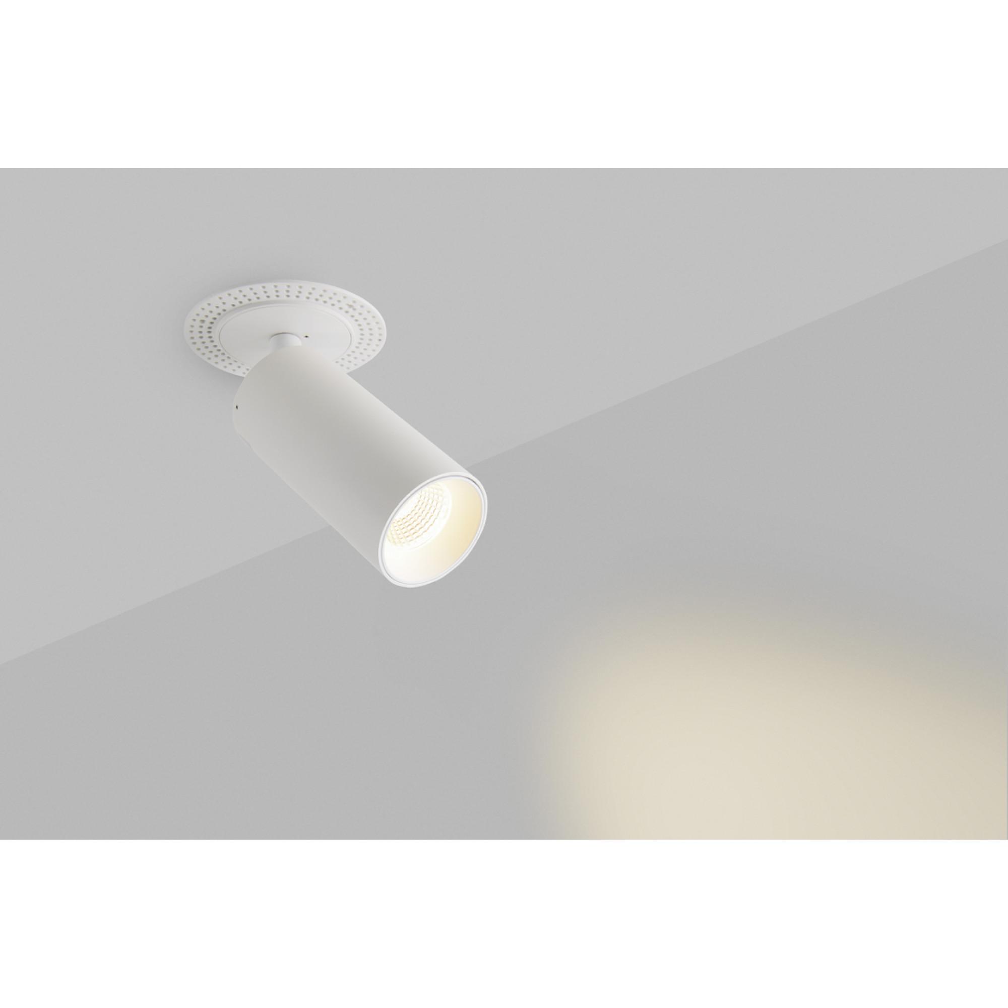 Светильник VILLY, потолочный накладной, 15Вт, 3000K, белый SWG