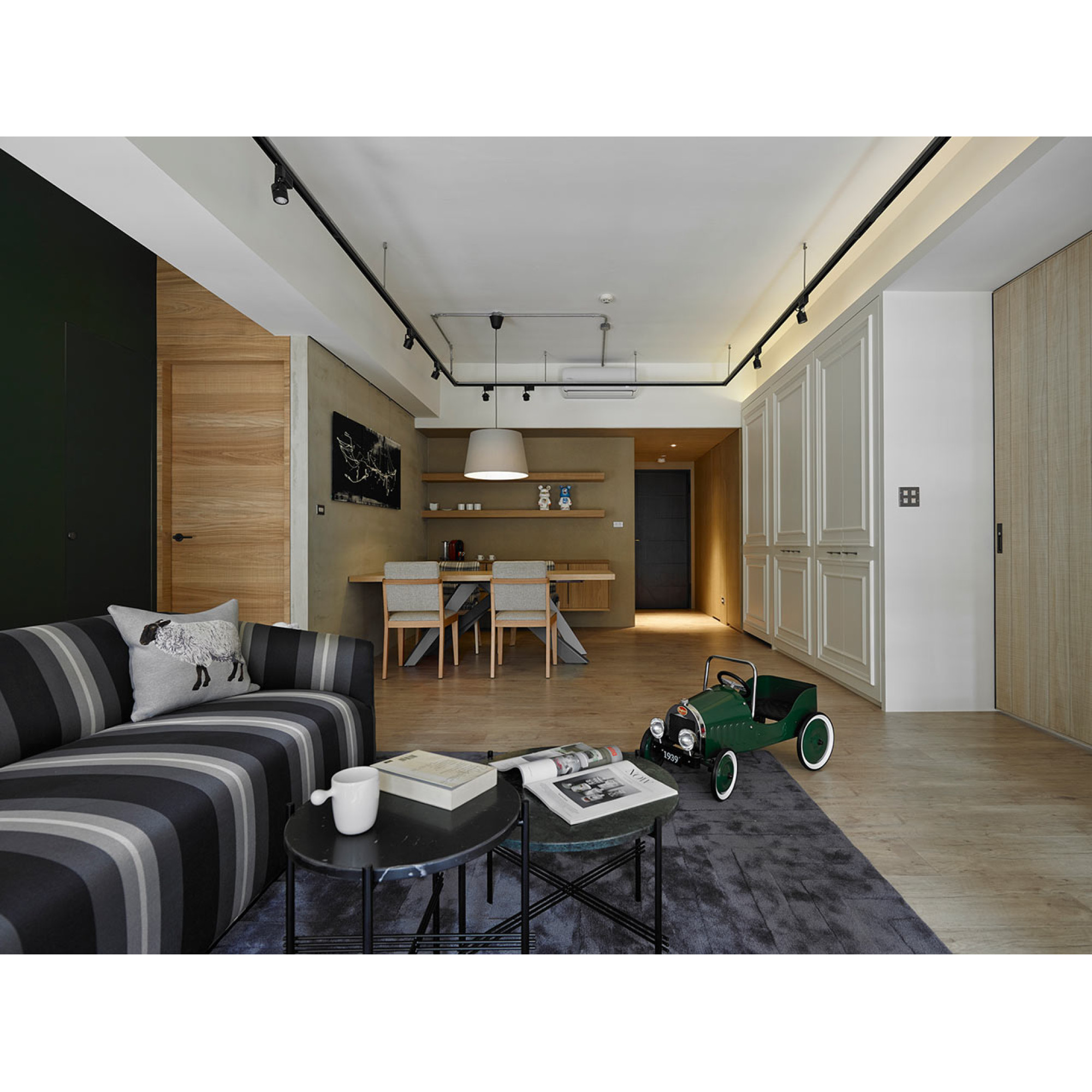 Светильник трековый AL102, 12W, 1080Lm 4000К 60 градусов черный Feron