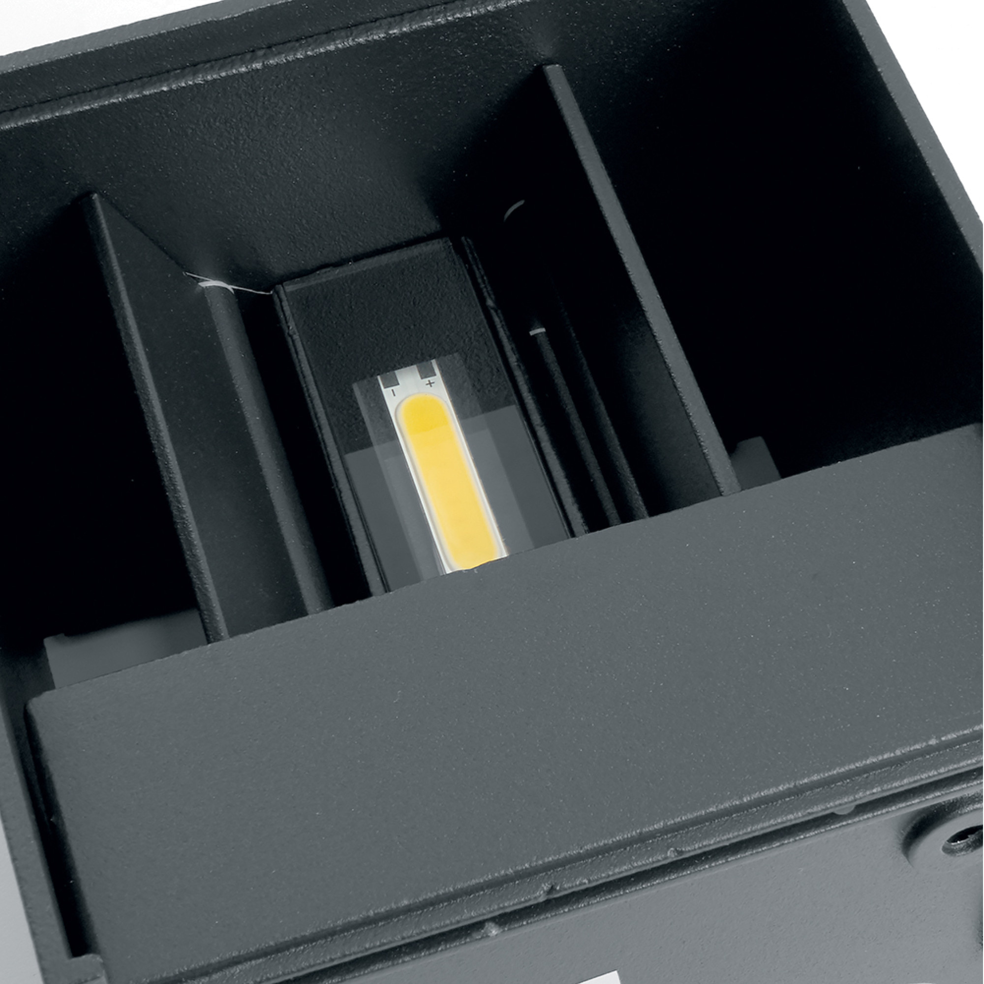 Светильник уличный светодиодный 2*3W, 450Lm, 4000K, DH012, черный Feron