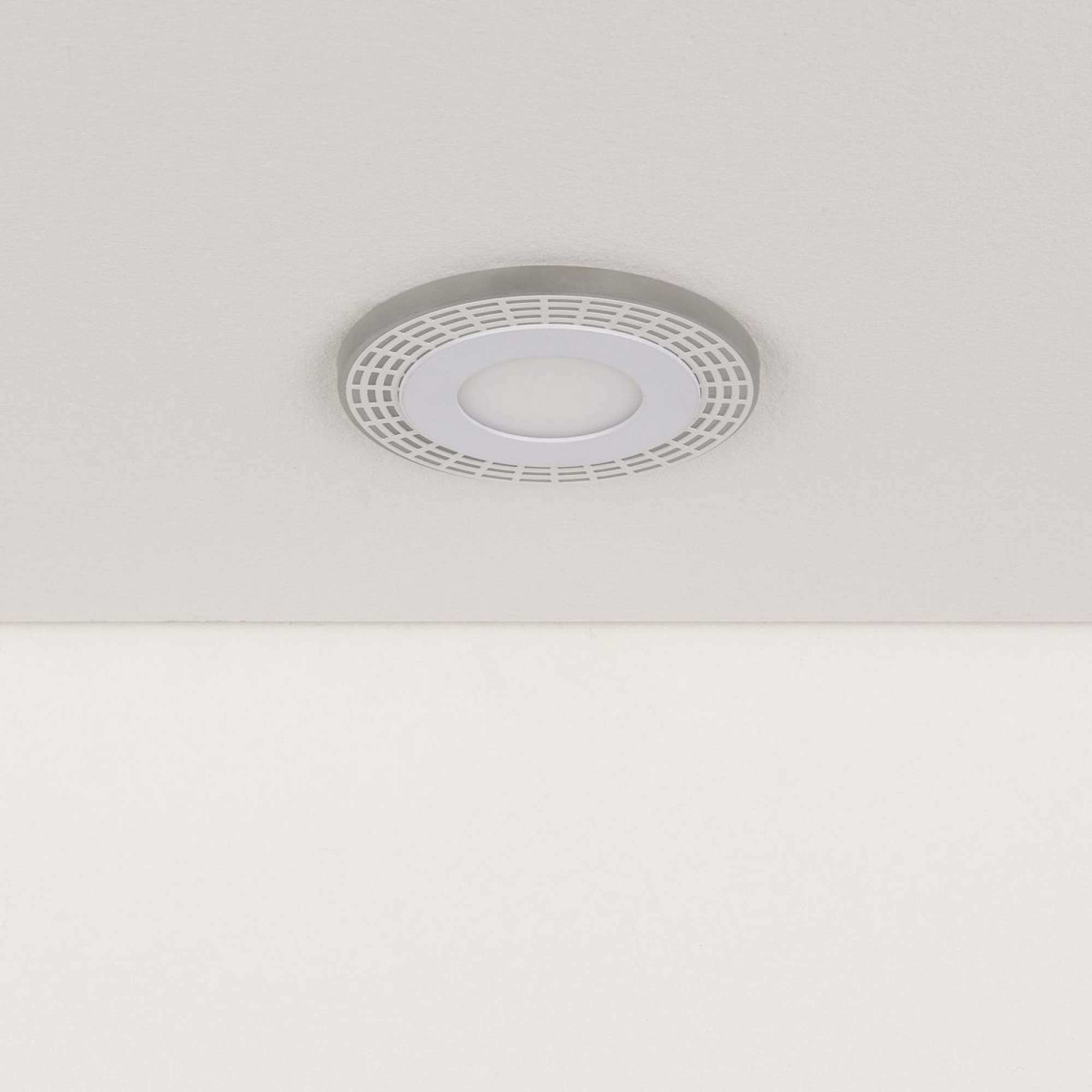 Светильник встраиваемый с подсветкой круглый DSS001 18W 4200K Elektrostandard (распродажа)