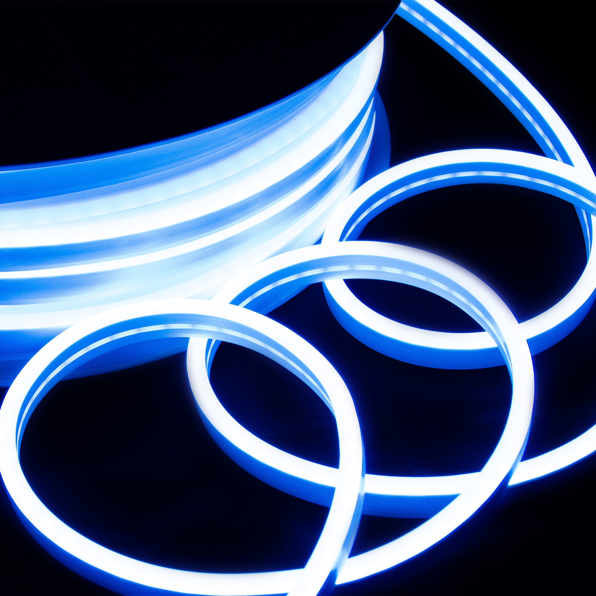 Неон гибкий ПВХ SMD2835 12В 110д/м 9Вт Ледяной синий 6*12мм рез1диод IP65 50м SignImpres