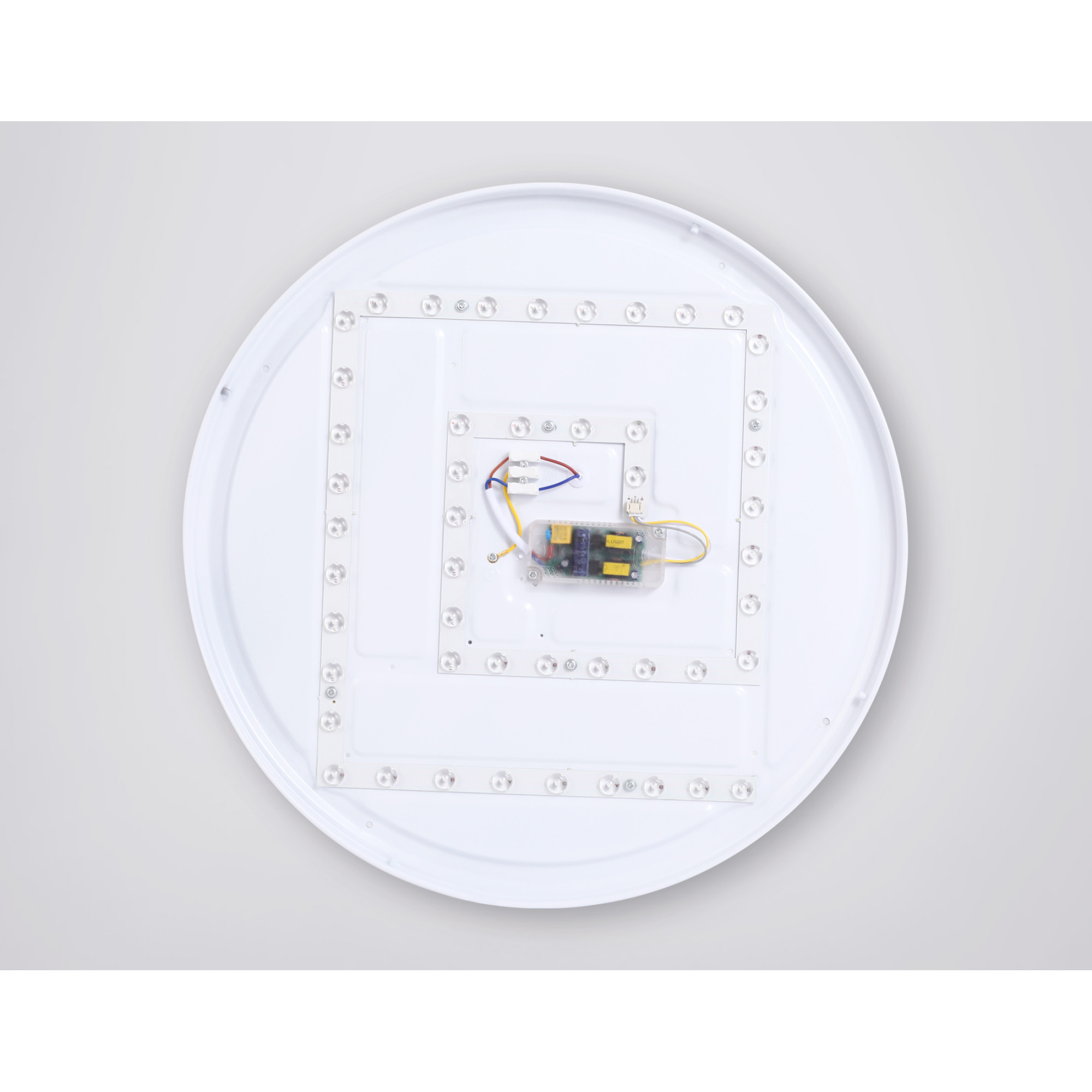 Потолочный светильник черный/светлое дерево IP20 60W D490*80 (ПДУ ИК) Ambrella light