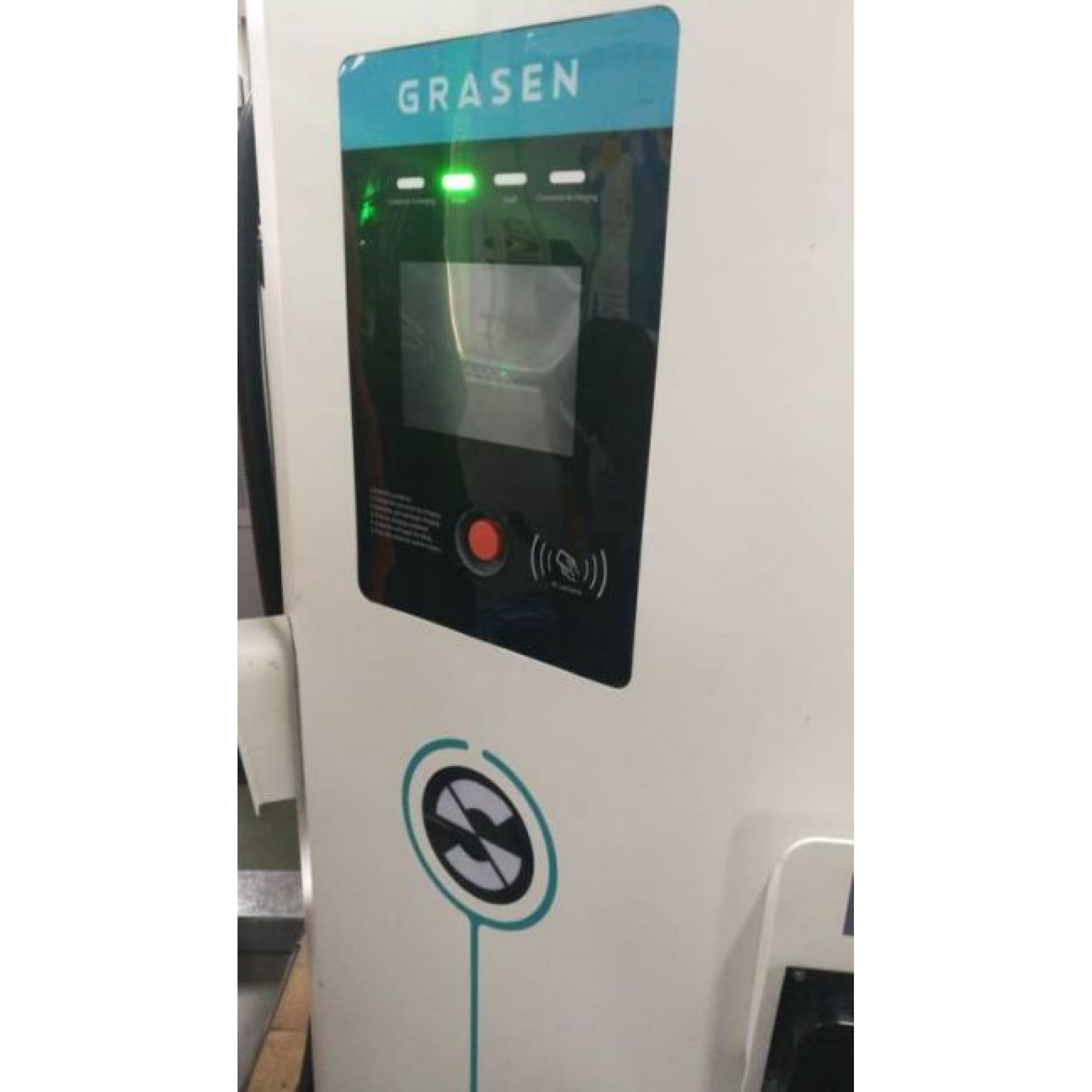 Зарядная станция для электромобилей 90кВт GSCS750150A-T08